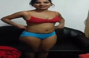 XXX BBW milf Laura vibra su clítoris hasta que explota peliculas español latino xxx