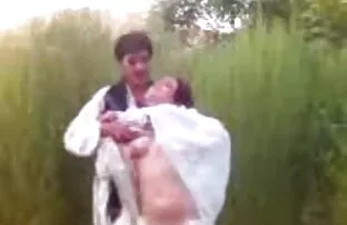 XXX Pelea sexo completo en español de lesbianas