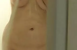 XXX Dos impresionantes universitarias lesbianas peliculas completas en español de sexo son torturadas en una mazmorra sexual por su maestro