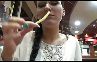 XXX Putas asiáticas impresionantes adoran follar videos xxx audio español latino y chupar