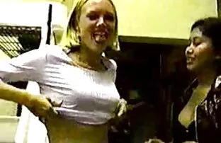 XXX FakeAgentUK Británica traviesa tiene sexo caliente videos xxx en espanol latino en el sofá de casting